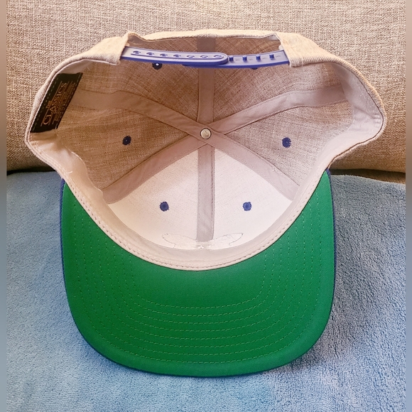 LA Mouse Snapback Gray Hat New Without Tags Adjustable - Picture 4 of 6